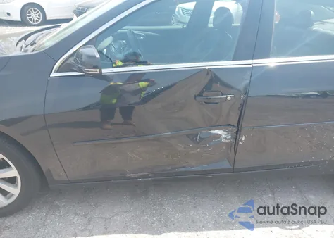 2015 Chevrolet Malibu 2Lt из США, поврежденный, VIN 1G11D5SL7FF166625